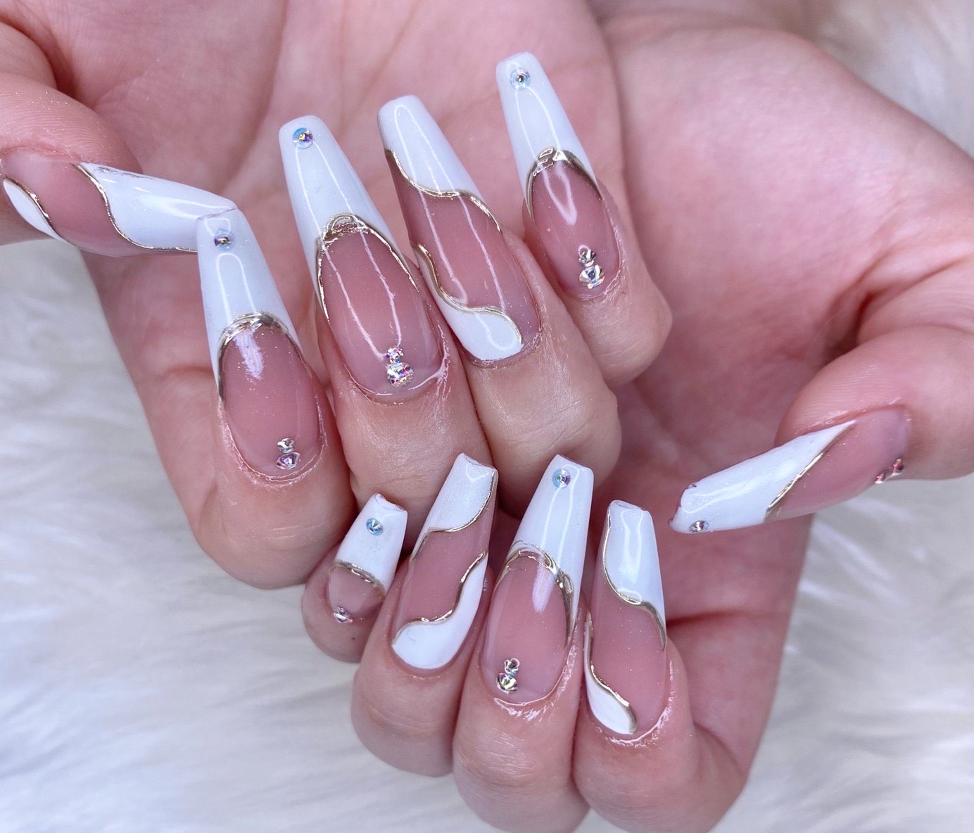 Gel Polish with Complex Art