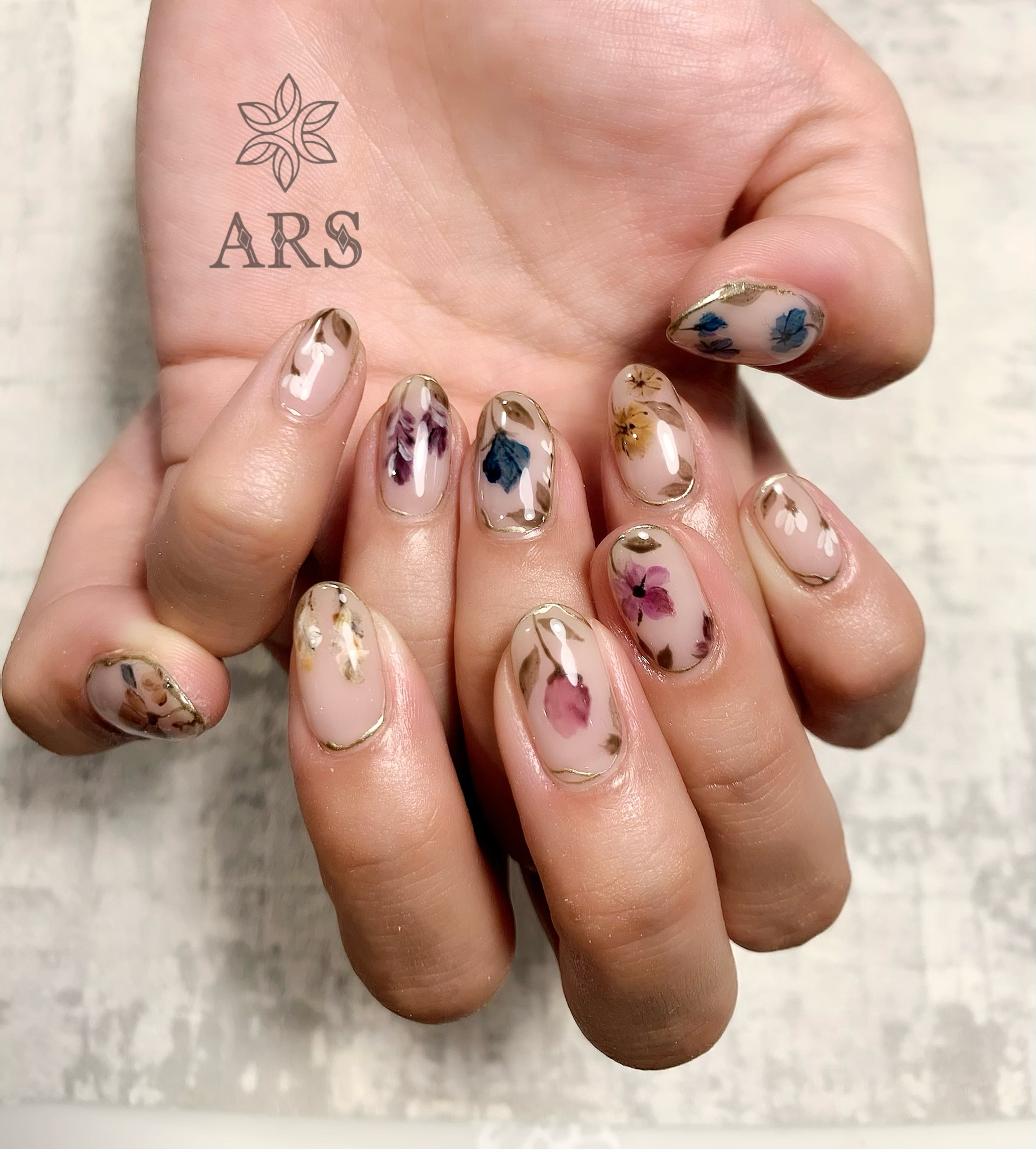 Nuance  Flower  Nails 